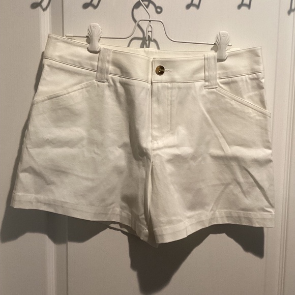Women’s Crazy Shirts Hawaii Original White Twill Stretch Shorts - Size 8 - Picture 1 of 3